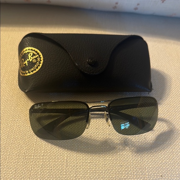 Ray-Ban Polarized Lens Sunglasses with Original Black Case